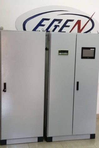 اللوحات والخلايا الكهربائيه